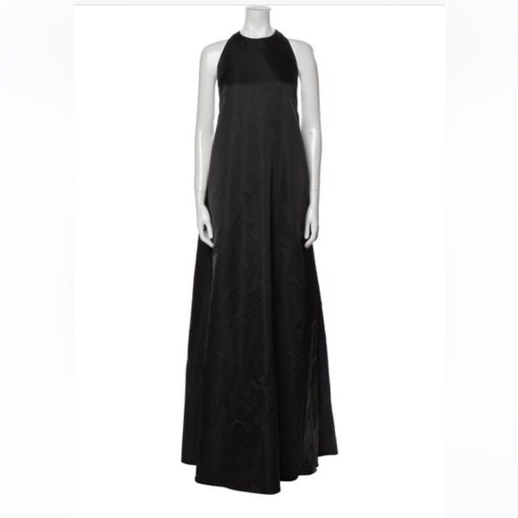 Brunello Cucinelli
Size M Halter Neck Beaded Back Strap Gown
Cocktail Dress - Picture 1 of 6